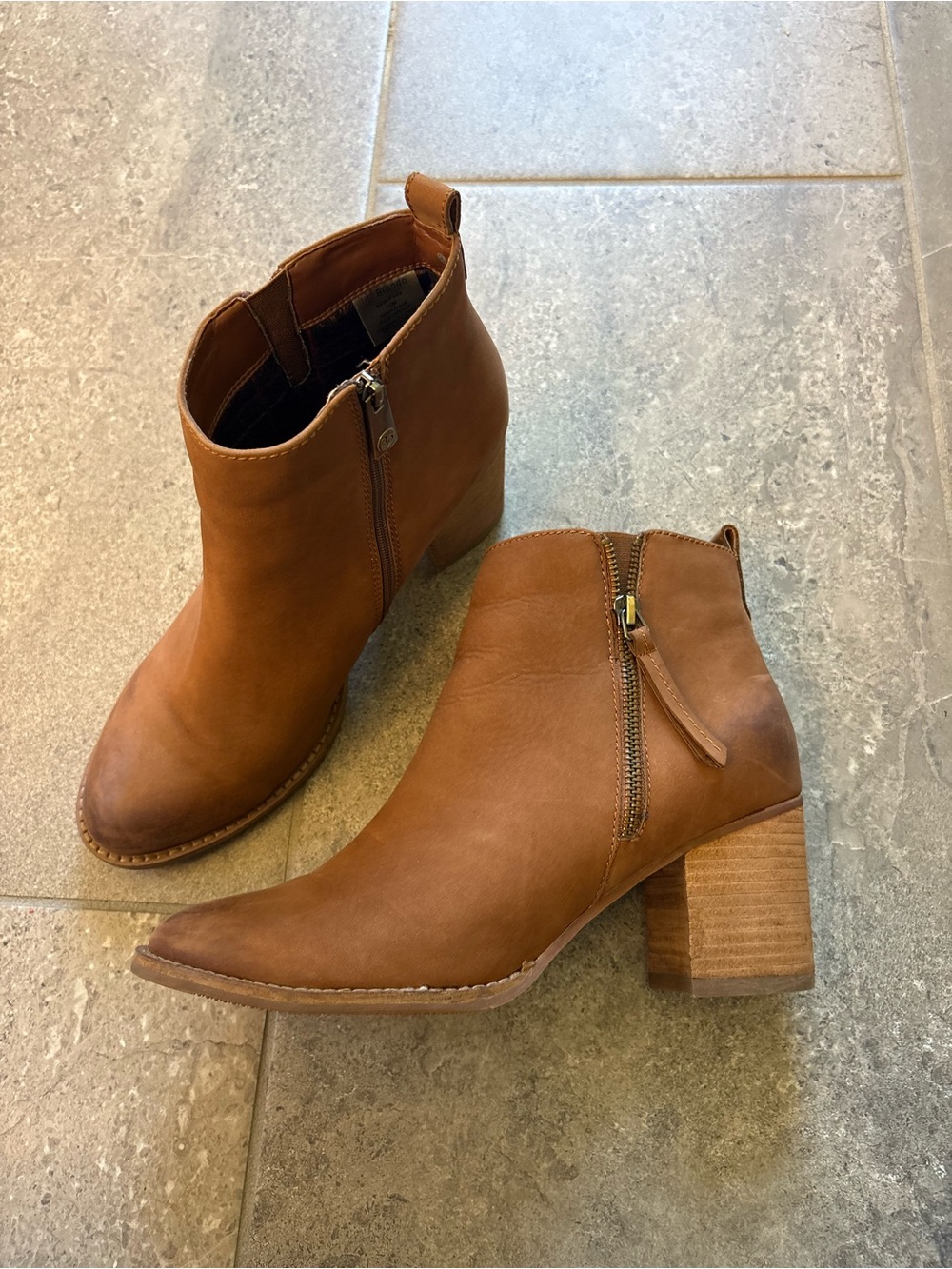 Women’s Blondo Tan Leather Ankle Booties with Block Heel